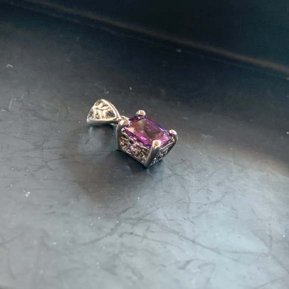 Vintage Sterling Silver Amethyst Pendant - Picture 4 of 6